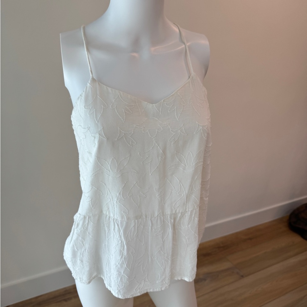 Elegant White Embroidered Women's Top
